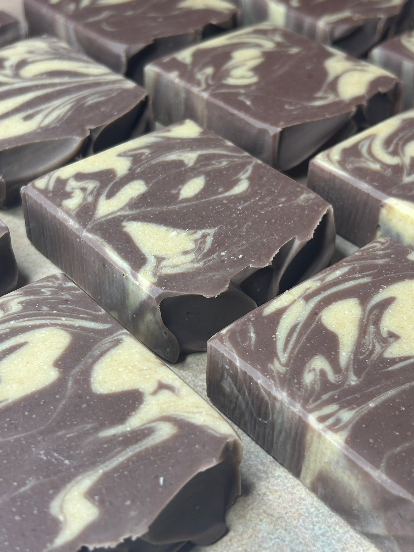 Berry Vanilla F/O Goat Body Soap 5oz, Sweet Fruity , Grit: Fine
