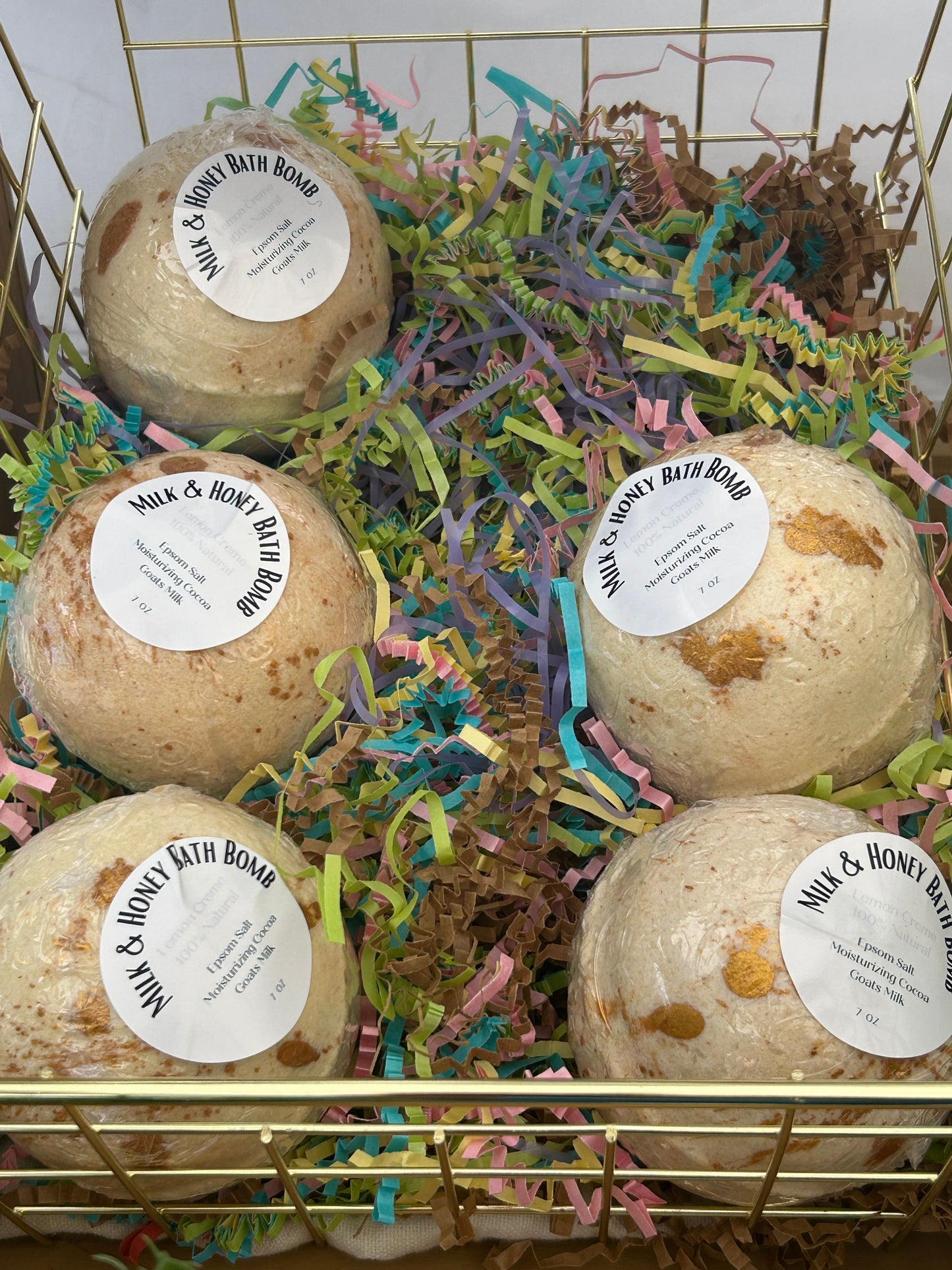Goat's Milk , Mineral Rich Clay, Epsom Salt, Cocoa Butter Bath Bombs
