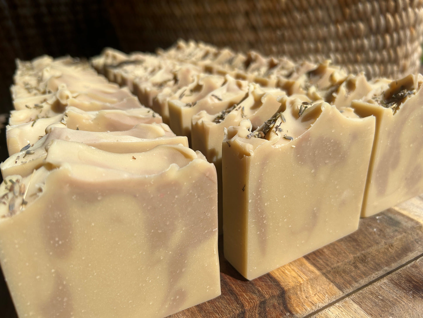 Lemony Lavender Goat Body Soap 5oz, Floral-Fresh-Lemony, Grit: Fine