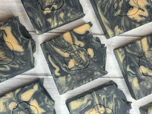 Spirit Lifter Body Soap 5oz, Grassy with Spice, Grit: Fine