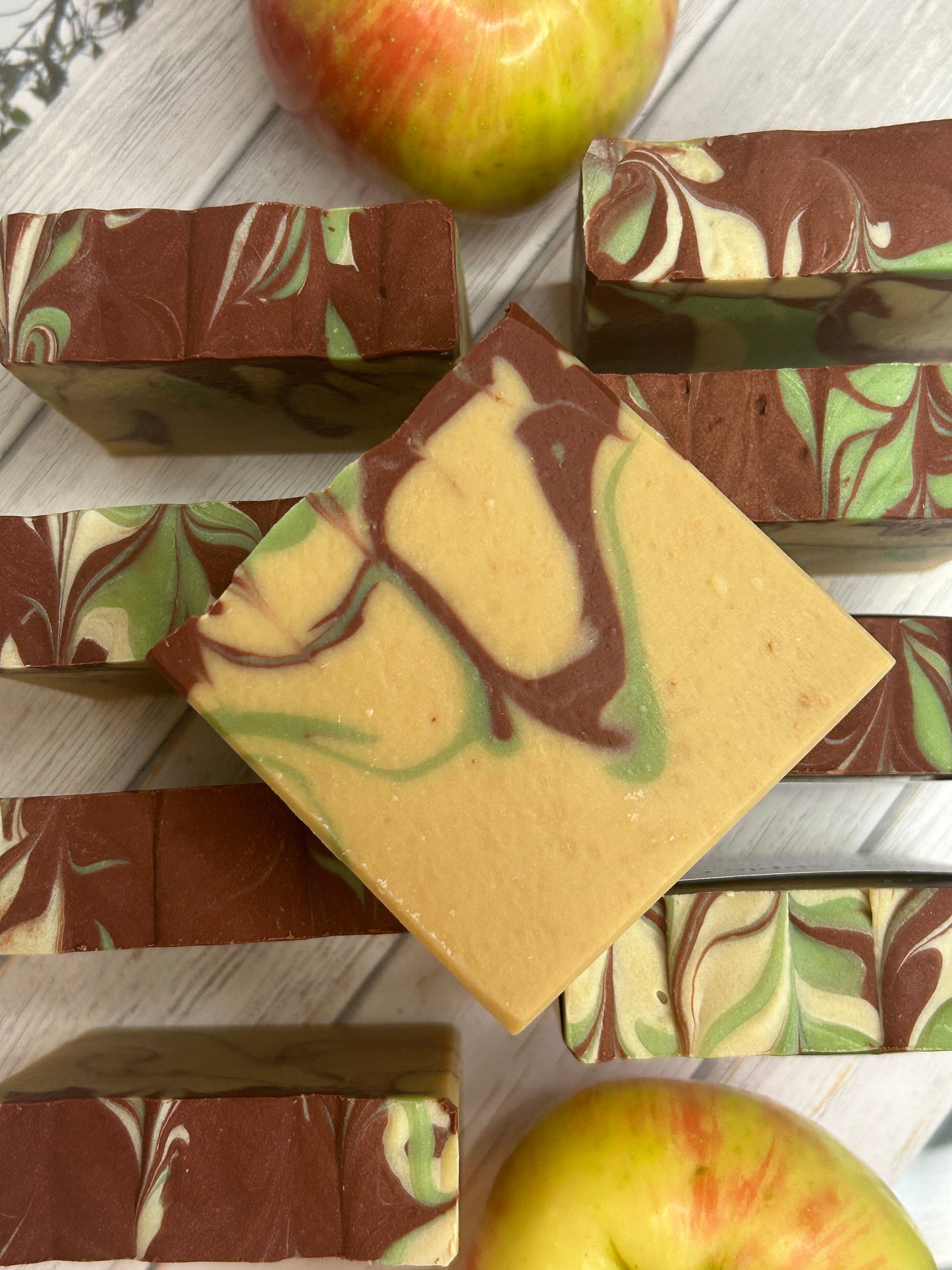 Fresh Apple Cider Body Soap 5oz, Sweet Citrus Spice, Grit: Fine
